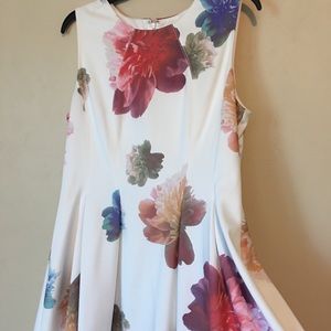 🌸🌺 Calvin Klein Floral Dress Size 14 🌺🌸